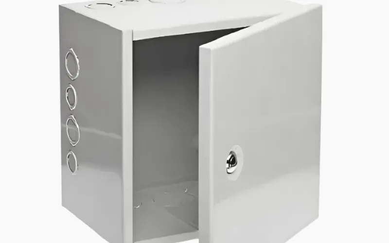 Elektrogehäuse zum Schutz von Sicherungen.